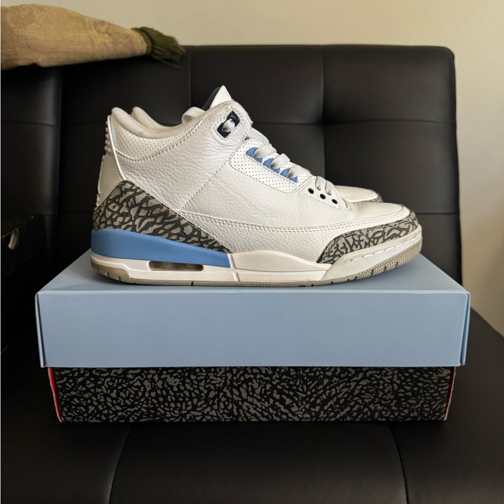 Air Jordan UNC 3’s